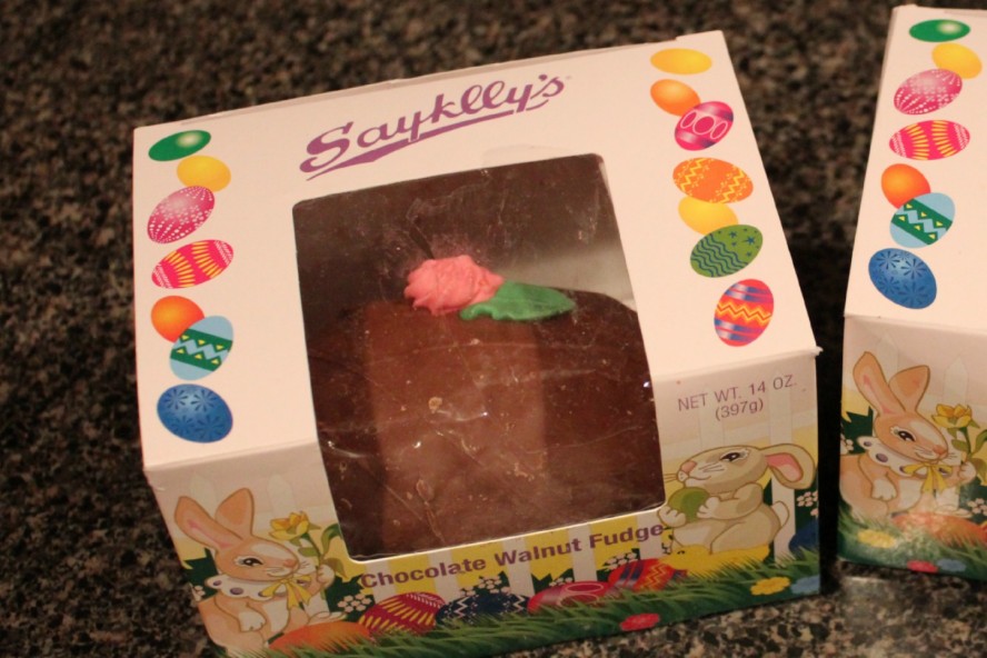 Sayklly’s 7oz Easter egg. Flowers by Sleeman